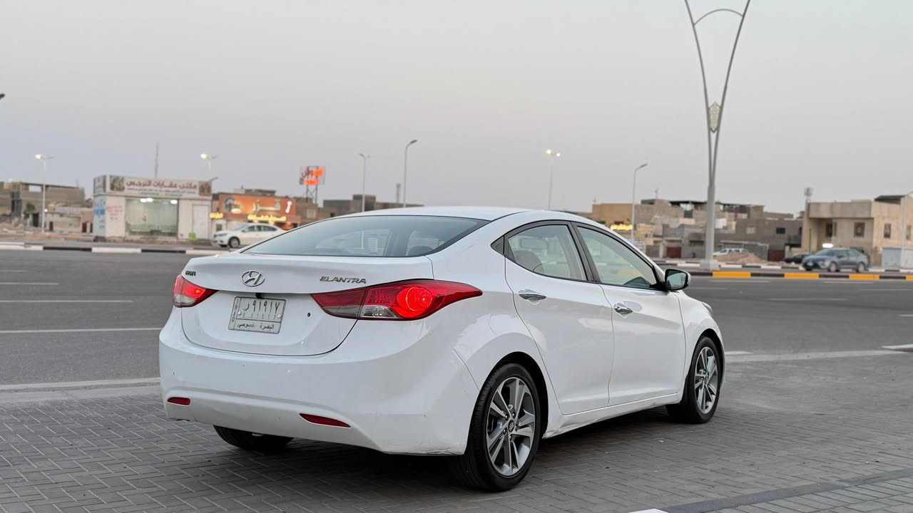 السلام عليكم 
النترا موديل 2014 خليجي رقم بصره
جاهزه السياره تخم تاير تبريد محرك كير
شراي يخابر
مكاني بصره
***********

