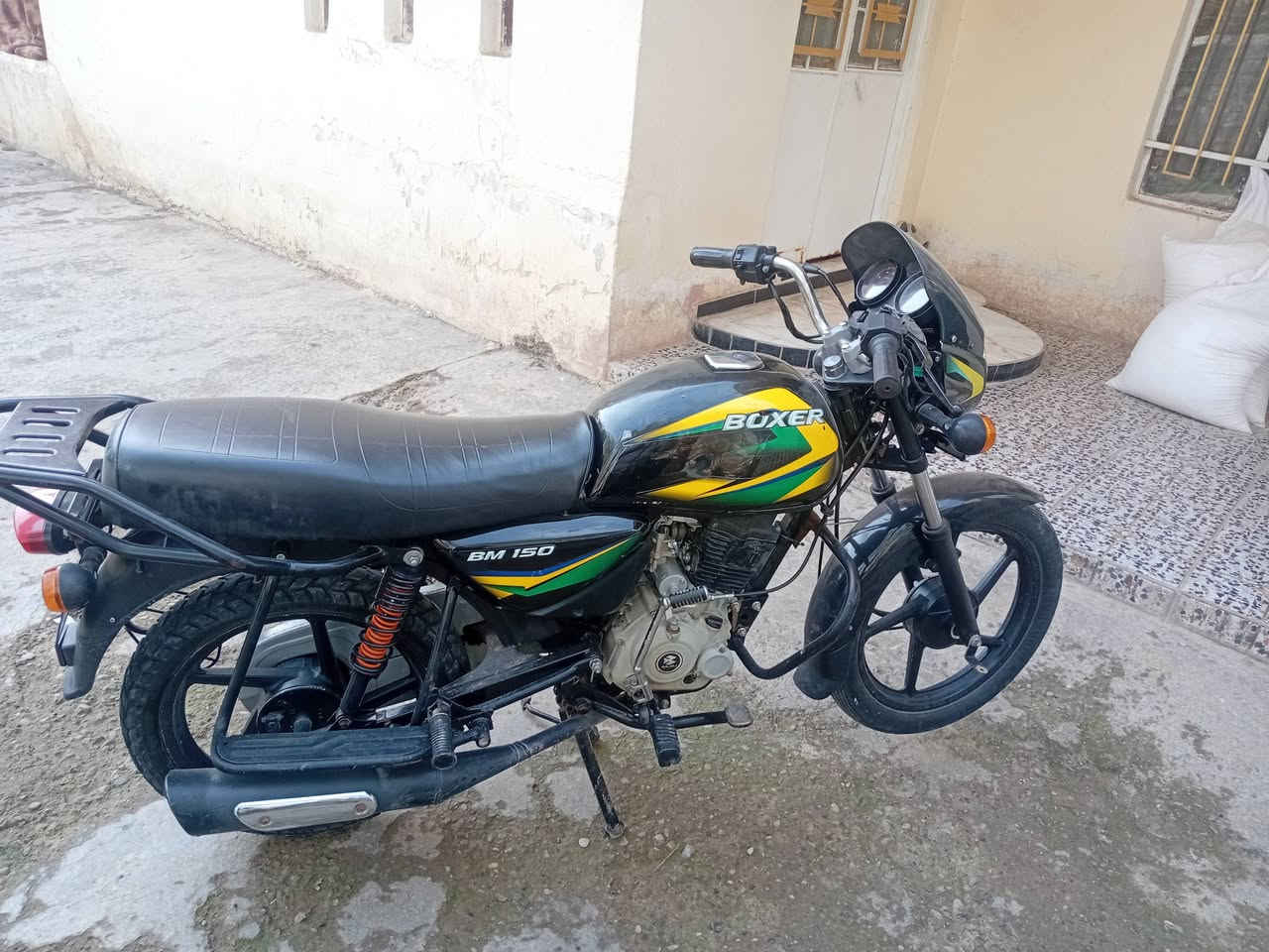 سلام عليكم دراجه ٢٣ مكفوله من كلشي مابيه نقص برغي مال جناي امانت الله ورسوله أوراقه ضاعن واتكفل سرقه ٥ سنوات تخم تايرات جدده محرك ناعم ومكفول ماممفتوح السعرر ١١٠٠ وبيه مجال حك الجيه المكان الخالص جديده الاغوات المو شراي لا يخابرني ***********
