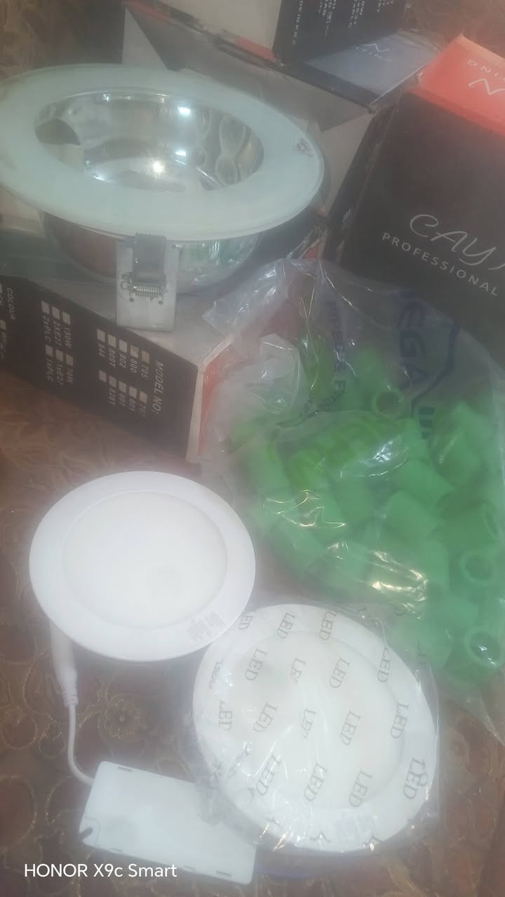 السلام عليكم بلوجكتر زائد لد موجوده كميه للبيع وبسعر مناسب


**إذا كنت صاحب هذا الإعلان وتريد حذفه لأي سبب، رجاءا أرسل رسالة إلى الدعم الفني**