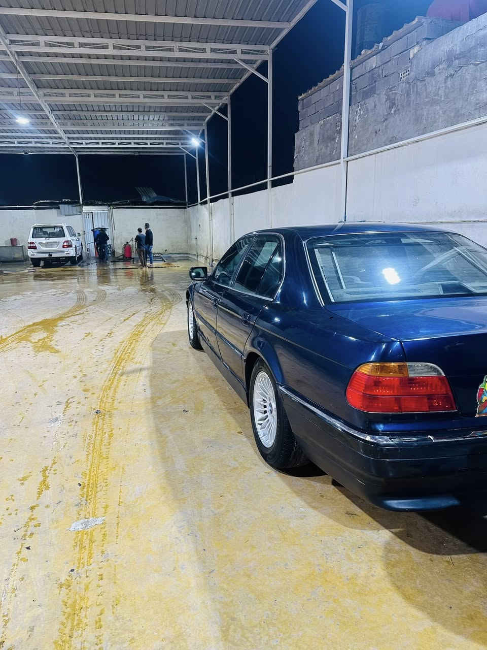 سلام عليكم بي ئم موديل 97صلاح الدين رقم إنكليزي جديدجاهزه من كلشي فول موصفات مكينه 730
السياره بسمي موجوده بغداد مدينه الصدر 
غير متواجد فيس سعرخاص سياره زيرو مال بيت 
***********
