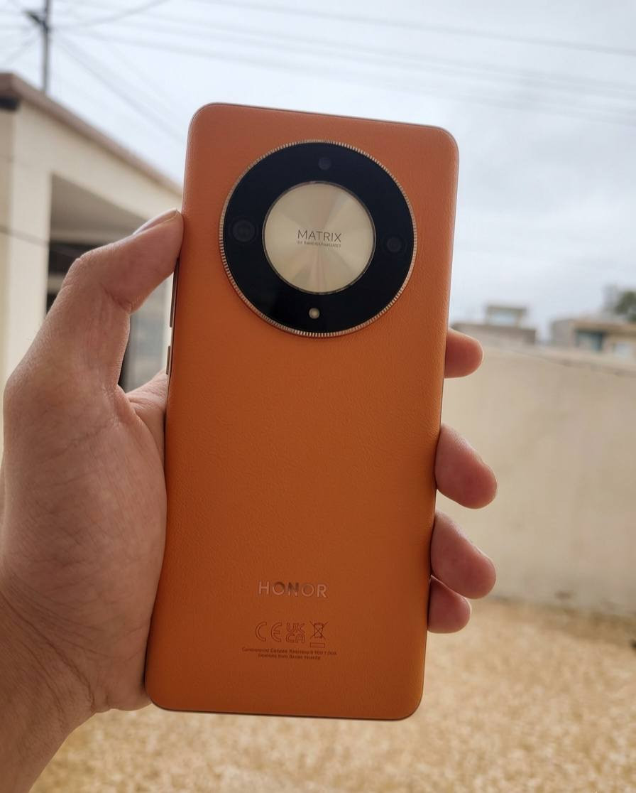 📱 للبيع: Honor X9b 5G بحالة ممتازة 🔥
• الجهاز نظيف جدًا مثل الجديد ✨
• اللون برتقالي مميز وجذاب 🟠
• استخدام خفيف، ما بيه أي مشاكل ✔️
• بطارية قوية وتدوم فترة طويلة 🔋

💰 السعر: 330,000 دينار (قابل للتفاوض)

📍 المكان: الموصل
📞 للتواصل خاص أو اتصال

🔥 فرصة حلوة للي يريد جهاز قوي ونظيف بسعر مناسب+عادي مراوس با ايفون 13عادي الئ 13برو ماكس قطعه نادره مرغوبه اذا تلعب بوبجي بي لمده3ساعات يمكن يحمه مو اكيد+صورته بنفس التلفون


**إذا كنت صاحب هذا الإعلان وتريد حذفه لأي سبب، رجاءا أرسل رسالة إلى الدعم الفني**