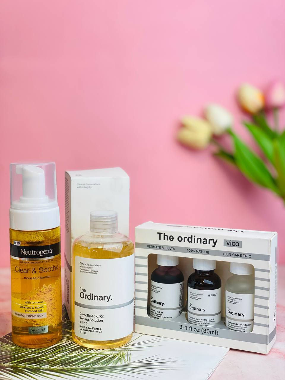 🎀 عرض خاص 🎀 
من شركة The Ordinary لتقشير وترميم وتفتيح البشرة وايظا يعتبر علاج فعال لحب الشباب والبثور ويمنع تكوينه يتكون 👈 غسول + تونر + بكج سيرومات ثلاثي 

🌸تونر اوردينارى الكندي الاصلي💯‌🇨🇦⁩
بحمض الجليكوليك يعمل على تقشير البشرة تقشير خفيف و ايضآ لا يسبب جفاف البشرة او تنشيفها 
يقلل من إفراز البشرة الدهنية
■يقلل الخطوط الرفيعة و الخطوط التعبيرية في البشرة و بيعمل على توحيد لون البشرةو علاج البقع البنية و التصبغات

🌸غسول فوم بالكركم 🧡
من أحدث ابتكارات نيتروجينا للعناية بالبشرة المعرضة لحب الشباب
🟡تركيبته المطورة بالكركم المعروفه بغناه بمضادات الأكسدة وخصائصه المهدئةوتنظيف وتفتيح البشرة....
🟡يعمل على إزالة الشوائب والزيوت والمكياج

🌸بكج السيرومات المكون من ثلاث سيرومات
🌸 سيروم مقشر الاحماض لتخلص من حب الشباب ومقاومة التجاعيد 🔥 
🌸سيروم الكافيين للانتفاخات حول العين والهالات السودة 🔥 
🌸سيروم  النيساميند لترطيب وشد البشرة واعادة نظارتها 🔥
منتجات العرض اصلية


**إذا كنت صاحب هذا الإعلان وتريد حذفه لأي سبب، رجاءا أرسل رسالة إلى الدعم الفني**