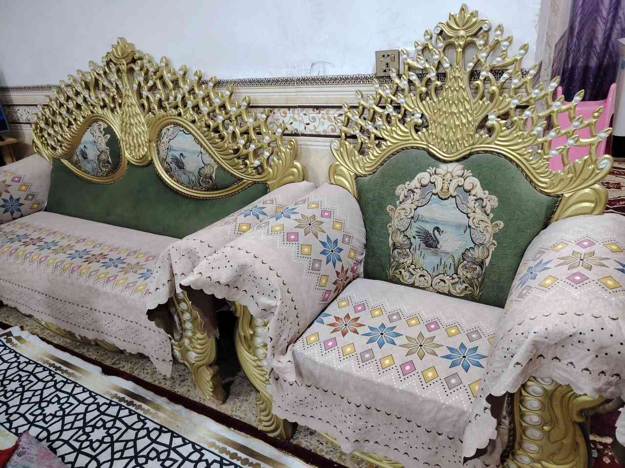 تخم للبيع نظيف ١٠مقاعد السعر ٢٢٥وبية مجال المكان شارع ٨٠ من جهة كربلاء الاستفسار ***********
