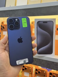 15 برو ماكس ذاكره 256 نظافة 100/100 بطاريه 90 بلادي ملحقاته كامله سعر ...