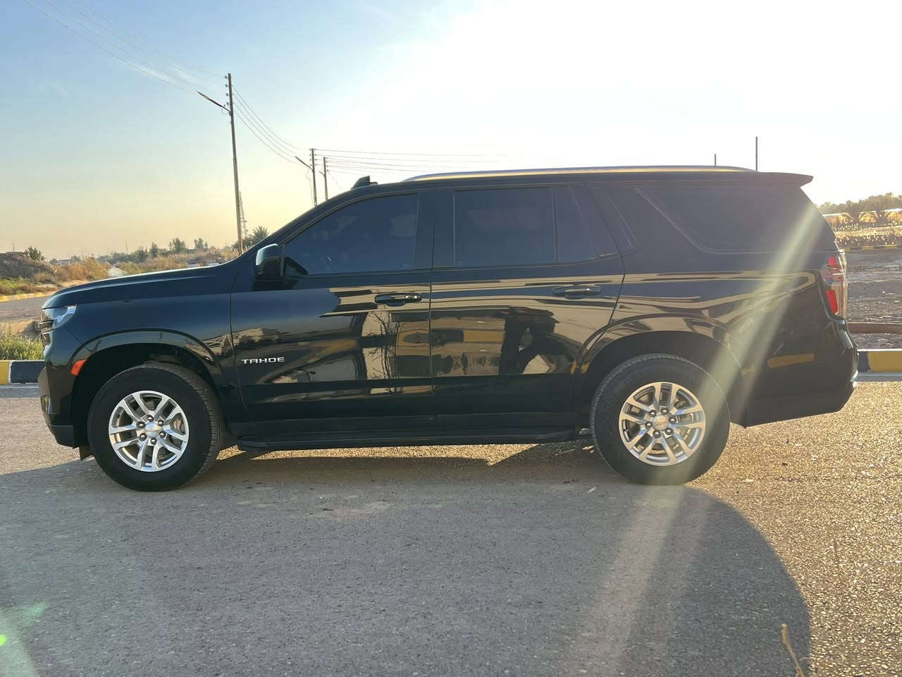 سلام عليكم  للبيع تاهو آيل إس موديل 2024 رقم بغداد باسمي
المسافه المقطوعه 46kألف 

خليجه مواسفات معروفه تخم تاير جديد عليه السياره صدر امامي خلفي جديد 

بيه بارد كد إصبعين 

السعر 515

اي ستفسار ***********
