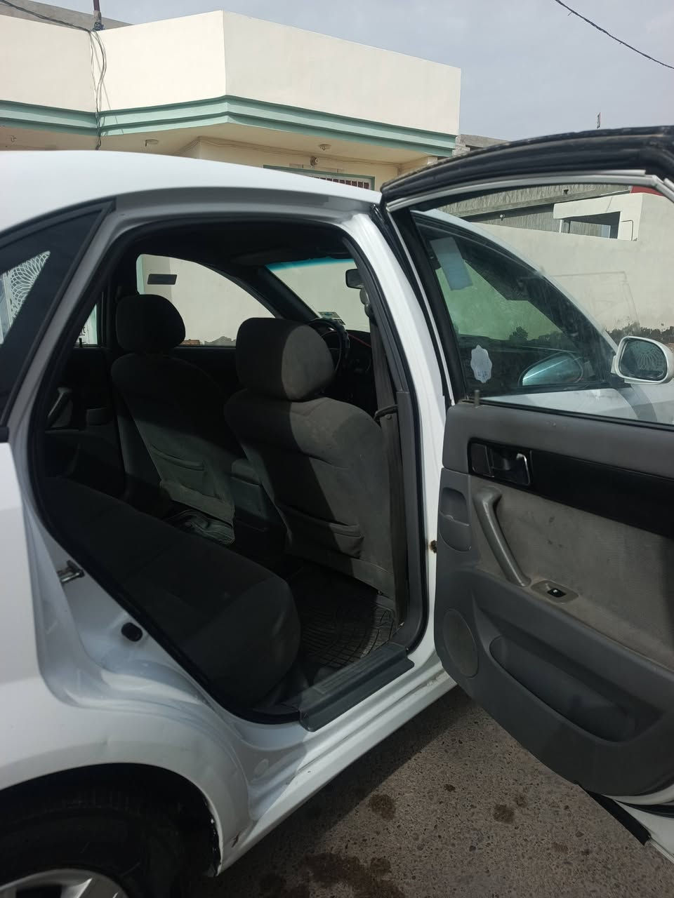 سلام عليكم
أوبترا خليجي مديل 2011.  
        ( سعر 84💵) 
1600/مكينه كير كهربائيّ كفاله 👍

صدر مامي اخلفي جديد؟ 

تخم تاير جديد باتري جديد ♕
راقم ديالى 
   (اشرط تحويل) 
مكان سياره ديالى بلدروز؟؟ 
راقم تلفون .              (***********)
