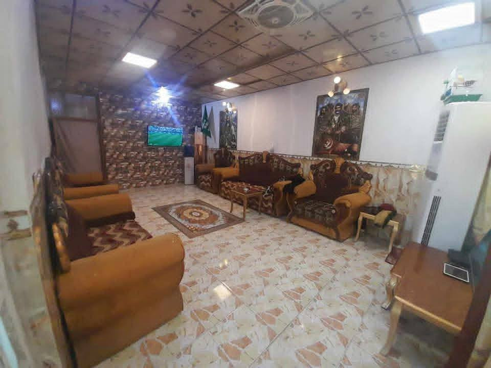 سلام وعليكم بيت لبيع 200م كامل مكمل نهروان لدونم ماقبل صوره لامام علي شارع نجارين اي سفسار انتصل ع رقم ***********واني بل خدمه
