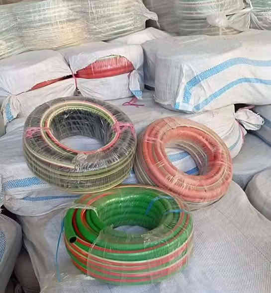 السلام عليكم اخوان صونده ماء طول20متر ام النص متوفر 800قطعه ابيع شلعه او مفرد متوفر جميع الوان 
متواجد فيس او رقم هاتف ***********
