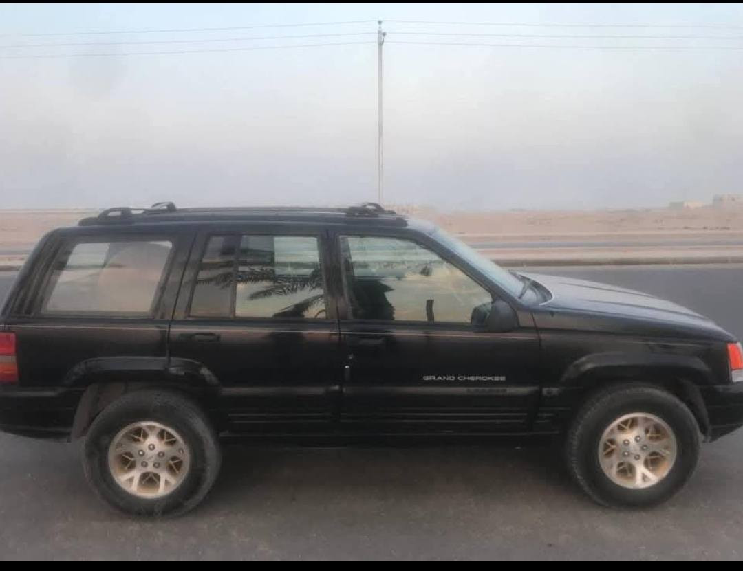 جيب شيروكي 97  محور راس الثور كير مكينه جديدات بدي وشاصي نظيف  و كهربائيات كامله  ونظيفه الحدادية60%سعر 50
 *********** النجف, العراق
