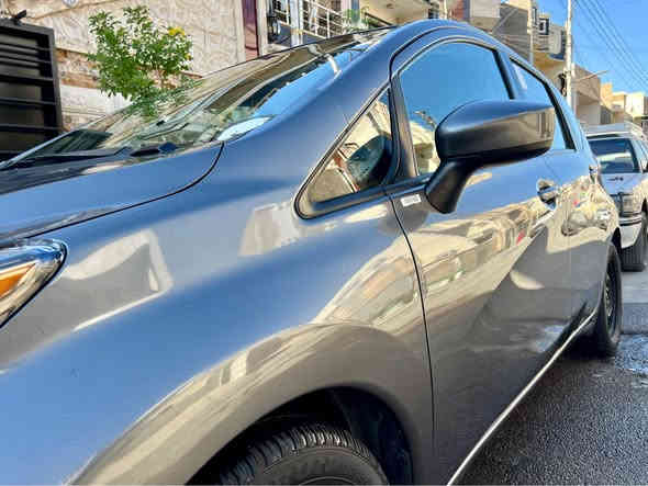 للبيع فيرسا نوت موديل 2018 وارد امريكي بدون حادث بدون صبغ فقط دعاميه اماميه بدون ايرباك حتى راديترات البلاديه ماشيه 58 الف فقط السياره بوضع الشركه واستخدام شخصي مال بيت ع ايدنه وبسمنه رقم بغداد تحويل مباشر
السياره كلشي بيها بلادي وعلى وضع الشركه كير ومكينه لوك برغي ممفتوح بيهن
الصدر مال شركه ممتاز
تخم تايرات شادلها قبل اسبوع جديد
باتري جديد ابو الضمان
تبريدها بلادي على وضع الشركه ثلج ماشاءالله
تدفئه شغاله
السياره حتى مي الشركه البلادي الاخضر بعده بيها
السياره مواصفات استندر  ٤سنتر لوك وتحكمات ستيرن ودشبول ليزري يعني مواصفات استندر مال فيرسا
السياره مسويلها سونار واضح بي كلشي كداكم اخوتي 
وصور الحادث منشوره يمكم 
مكان السياره بغداد الكرخ حي الحسين 
السعر 103 ورقه وبيها مجال بسيط
للاستفسار *********** Colombo
