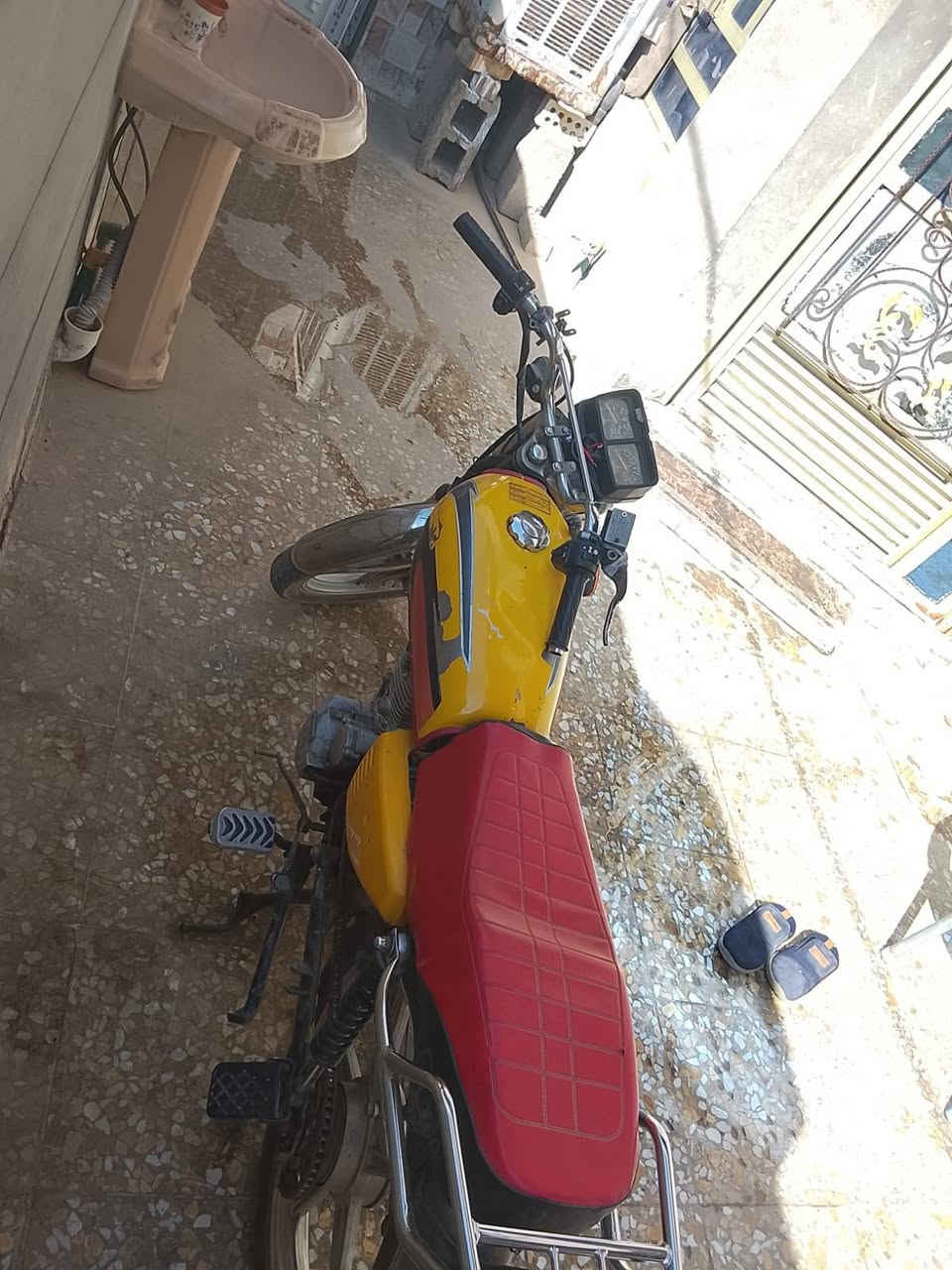 دراجه ايراني البيع مكينه خير من الله  صالصنه رياضي دراجه يرادله شوية ترتيب كهربايات كله شغاله دراجه نكره سلف وهندر هم شغال دراجه اوراق كاملة  سعر 250 وببه مجال  حك النقص البدارجة يعني  اي شي نقص بل دراجه  ينزل من السعر هيج والشراي يجي خاص مكاني ابوغريب


**إذا كنت صاحب هذا الإعلان وتريد حذفه لأي سبب، رجاءا أرسل رسالة إلى الدعم الفني**