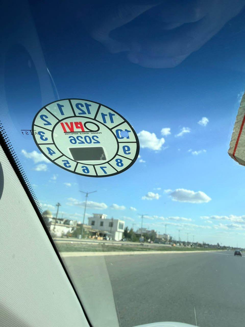 كامري 2017 موصفات SE 
داخل اسود  نص جلد  دبل گير 
رقم و سنوية جديدة 
ماشية 136 mi
كلين السياره سنويه 2030 
 سياره بدون مصرف 
مكان سيارة كركوك
***********
[ سعر 195 وبيه مجال ] كركوك, العراق
