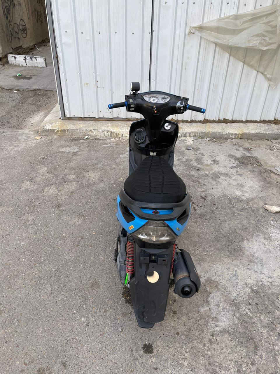 السلام عليكم دراجه ثعلب لون ازرق فاتح دراجه كامله مكمله مابيها اي نقص مكينه بلاديه مامفتوحه شلعه ومعدل تشك الكاع  كفرات بلاديه ختم واحد بيها تزويد خارجي ويلكب رياضي أمامي وخلفي
ودبل أمامي رياضي ويدات سكليتر وسماعه وجاملغ جي تي ار و تغليف كشن طبي شغاله سلف هندر مكينه ناعمه خرسه السعر 650 وبيها مجال للطيبين مكاني بغداد الحريه الرقم ***********
