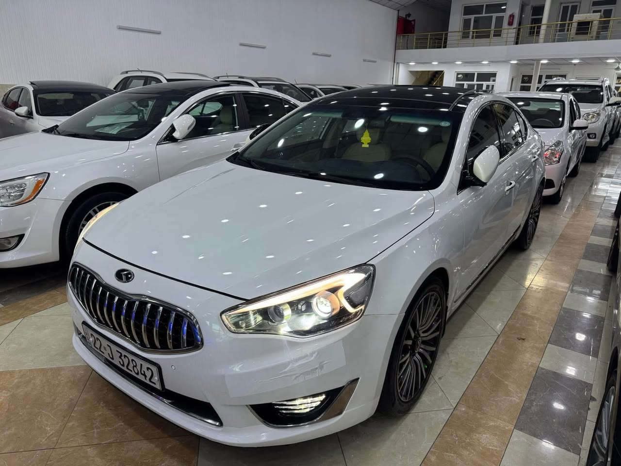 السلام عليكم للبيع او المراوس كيا كادنزه 2014 سته سلندر 3500 خليجي فول الفول ضرر بابين يمين امبدل بلادي نفس الون وجاملغ خلفي صبغ رقم اربيل تحويل ثاني يوم كهرباء تخم تاير تبريد محرك ممفتوح بي برغي لا صوت لا بخار كله شرط سياره شركة جديده مكان السياره تكريت للستفسار ***********
