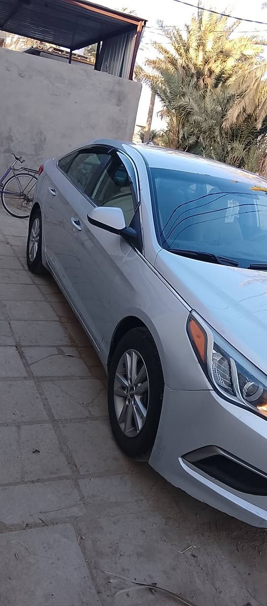 السلام عليكم سوناتا لبيع موديل 2017 أمريكي بيهه قطعتين صبغ بدون دواخل امامك في السونار رقم انكليزي بابل السعر 122 وبيهه مجال مكاني نجف مشخاب ***********
