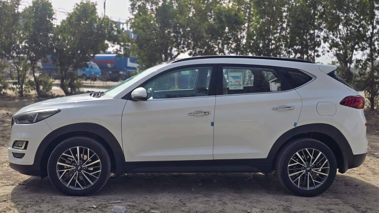 سلام عليكم توكسان 2019 خليجي رقم بغداد مكفوله صبغ وتبديل فول مواصفات للخير 1/1
محرك 2000 دوش بلادي

 ماشيه 74 حقيقي سونار مرفق البارد مشتغلي بيديار 

السعر 203 وبيهة مجال مكاني بغداد الوسفيه ‏‪***********‬‏
