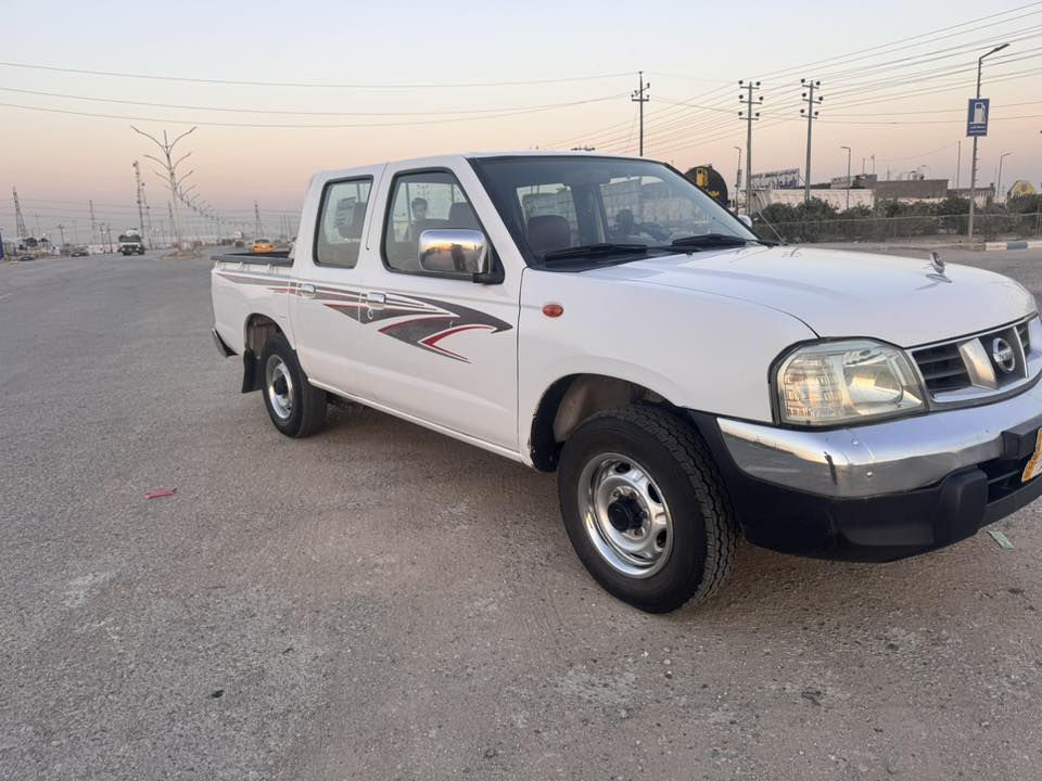 نيسان ١٦  رقم ميسان بسمي سياره جديده ماشيه ٢٣٠بيه صبغ باب البدي والباقي مكفول من ضربه وصبغ العنوان ذي قار حي اريدو السعر ١٥٥بيه مجال اعتذر عن المراوس بيع فقط الستفسار اتصل ***********
