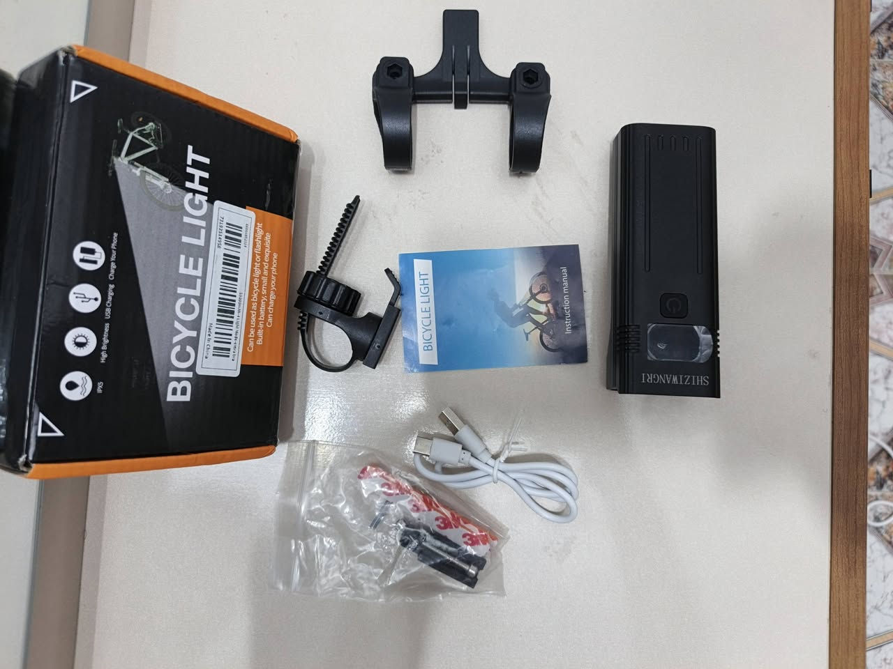 لايت بايسكل وبور بنك 12 لد بطارية ليثيوم يطول اكثر من 50 ساعة شاشة رقمية سعر 20 الف متوفر توصيل جميع محافظات العراق لباب بيتك


**إذا كنت صاحب هذا الإعلان وتريد حذفه لأي سبب، رجاءا أرسل رسالة إلى الدعم الفني**