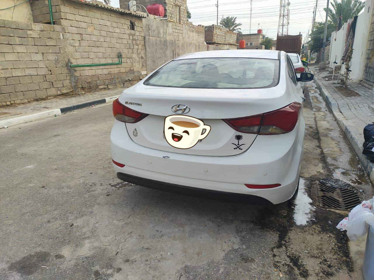 النتره للبيع مديل 2015 السياره حلوه نضيفه مكين 1800 السياره فول فتحه شاشه جبيره كير محرك مكفولات السياره خليجي بس ما مكفوله من الصبغ السعر 100 للستفسار ***********
