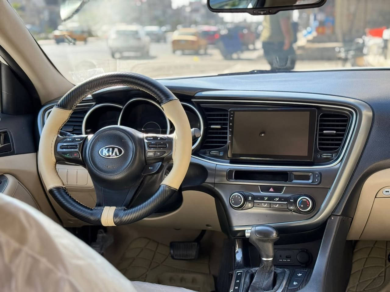 السلام عليكم  كيه اوبتيمه خليجي مديل 2014 مكينه 2000 مكينه وكير كفالا السياره بيه ثلث قطع صبق رقم بصره تحويل ثاني يوم العنوان بصره رقم الهاتف *********** سعر 120 وبيه مجال
