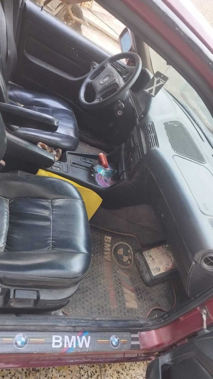 السلام عليكم للبيع بي ام موديل 91رقم بغدادبسمي تحويل ثاني يوم السياره حلوه اوجاهزه مراوس ترهم السعر55ورقه اصل 525فتحه كشن جلدحلوه السياره ***********.     ***********
