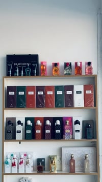 عطور ابراق وابراهيم القرشي وبعد كم وكاله عندي جمله ومفرد واسعار عالميه...