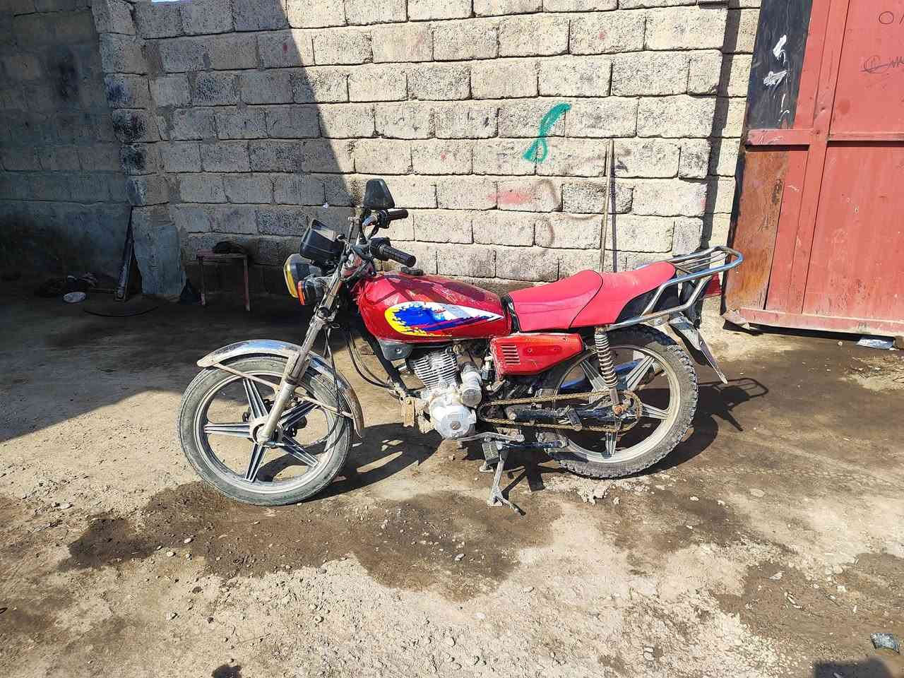 السلام عليكم
موطور للبيع 
موديل 2019
شقال هندر واحد 
***********
