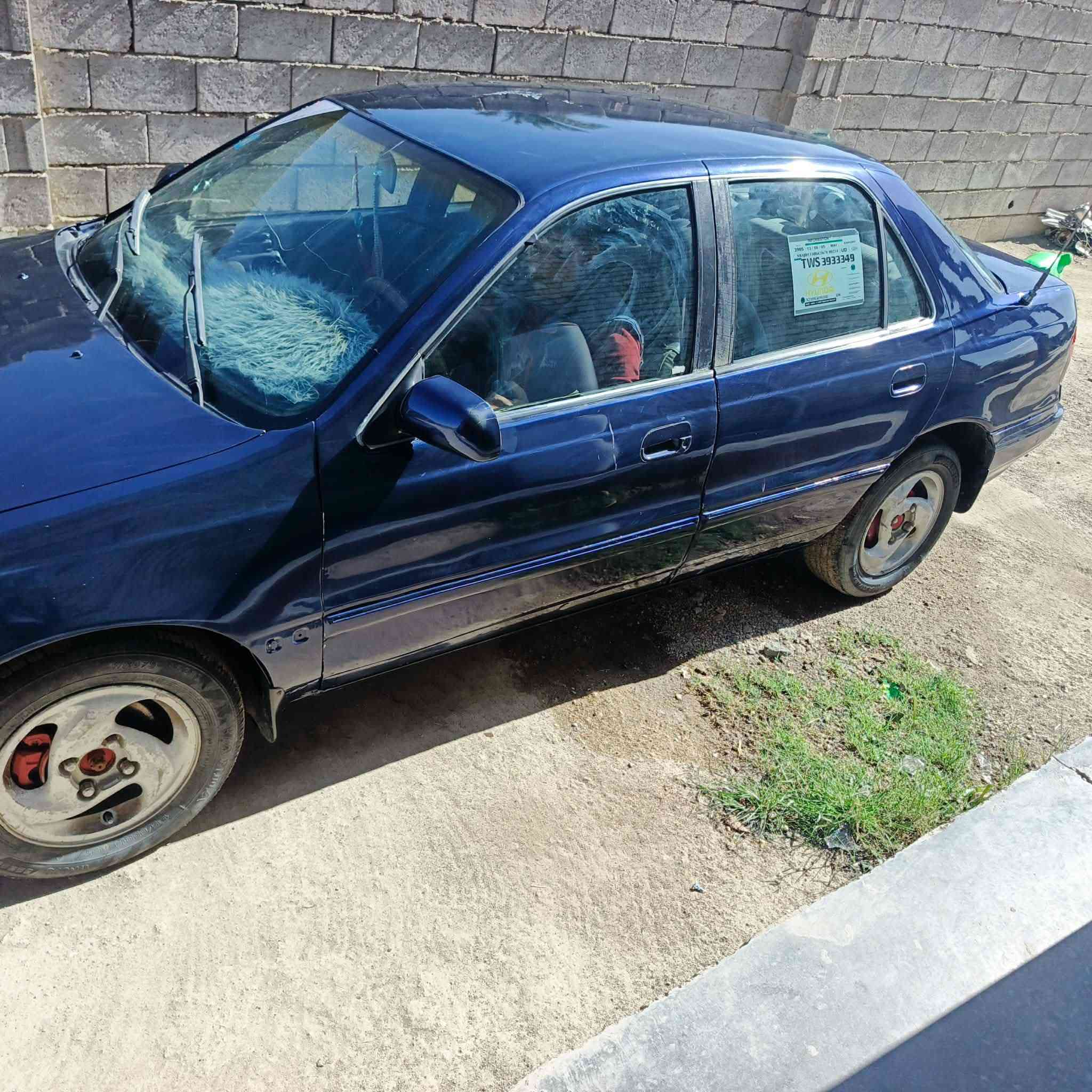 الأنترا موديل 93 دمعة كيرعادي السعر 30 وبيها مجال صاحب السياره متواجد على هذا الرقم*********** مكلف بنشر
