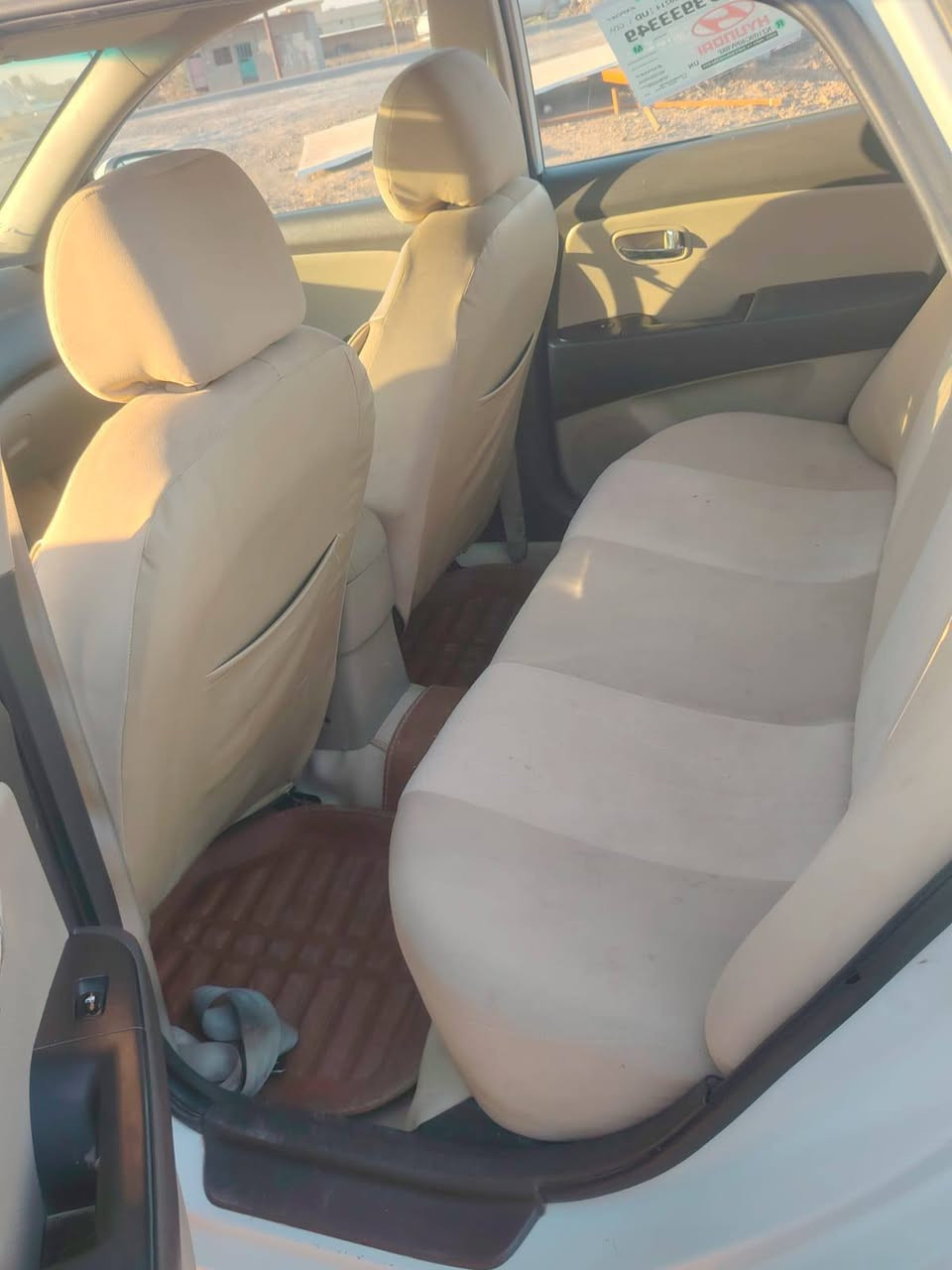 الانتره أبيض موديل 2010 شمالي إنكليزي بسمي مكفول من الصبغ والضربه السيارة جاهزه  جديده صدر جديد كهربائيات كله شغله العنوان صلاح الدين قضاء بلد طريق الظلوعيه ***********
