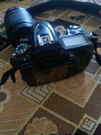 كامره نيكون • موديل ٧٠٠٠ • بابل