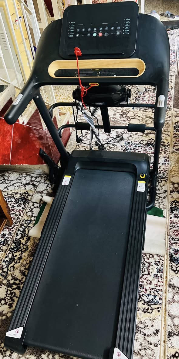 للبيع جهاز مشي (تردمل) بحالة ممتازة
يتحمل وزن 180 كغم 💪
وياه أثقال + جهاز هزاز
مناسب للبيت والرياضة اليومية.

البيع بسبب عدم الاستخدام
السعر خاص


**إذا كنت صاحب هذا الإعلان وتريد حذفه لأي سبب، رجاءا أرسل رسالة إلى الدعم الفني**