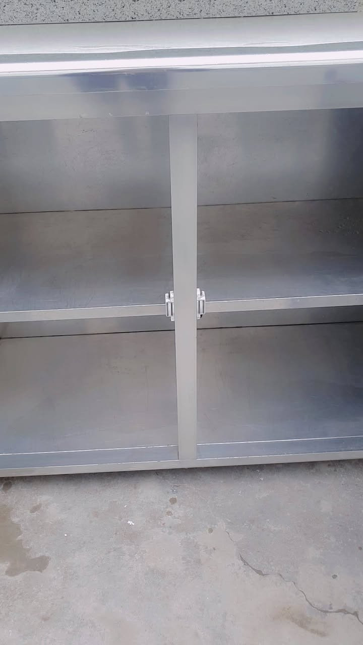 كاونتر ٤ قطع نظافة ١٠٠% للبيع العنوان كراج الشمال
***********
***********
