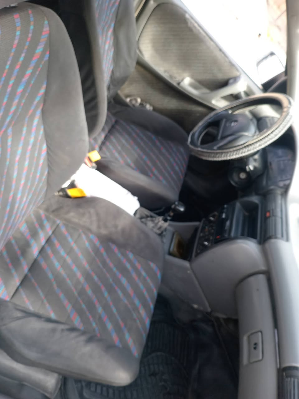 سيارة للبيع استرا موديل 93العنوان موصل جانب الايسر حي صدام الرقم ***********
