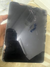 ايباد • يحتاج شاشة • ١٢٠ هرتز