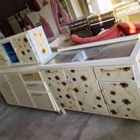 كاونتر متر ونص 3 قطع نظافته حلوه 07735902087  العنوان دخول ركن الخظراء...