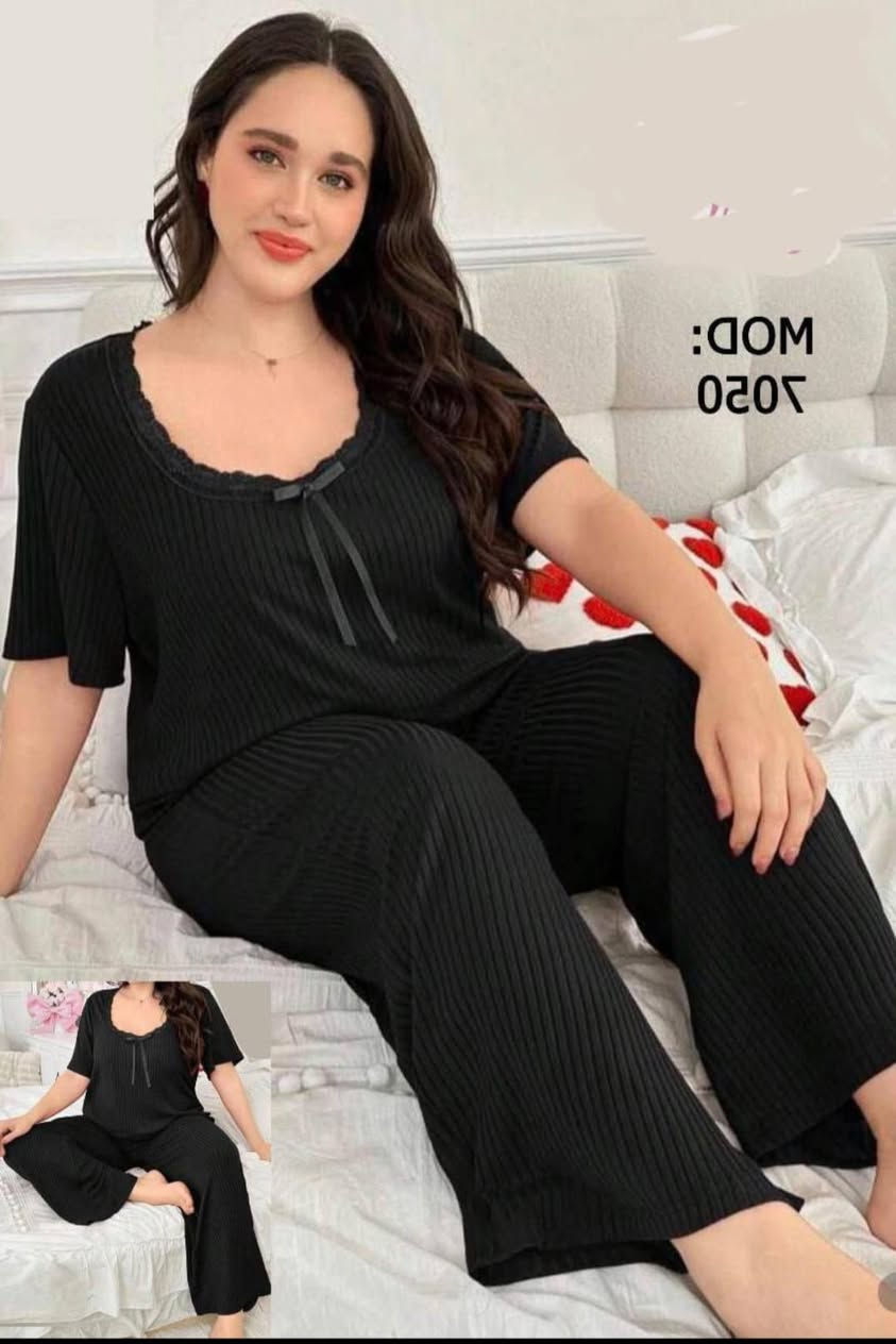 تراك نسائي اسود فحم🖤
قماش ريب مشطب كلش حلو وبارد😊

قياس فري سايز👍
السعر:11,000الاف
خدمة توصيل لكافة المحافضات🚗
البيع مفرد فقط

📩 للحجز والاستفسار راسلينا على الخاص
 @Totaya1983
تابع قناة تليكرام
https://t.me/mfmda_5
تابع قناة واتساب/ 
https://whatsapp.com/channel/0029Vb6w1tlLSmbZU1hPTA0N/243
#اكسبلور #فلور #محرم_الحرام #الشعب_الصيني_ماله_حل


**إذا كنت صاحب هذا الإعلان وتريد حذفه لأي سبب، رجاءا أرسل رسالة إلى الدعم الفني**