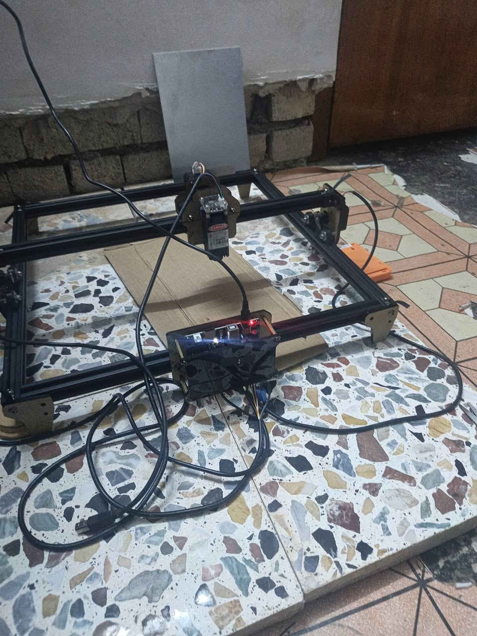 ماكينه ليزر نقش على الخشب والزجاج سعر مناسب سعر فقط 250 اللي يريدها طب خاص وبيها مجال شيء قليل


**إذا كنت صاحب هذا الإعلان وتريد حذفه لأي سبب، رجاءا أرسل رسالة إلى الدعم الفني**