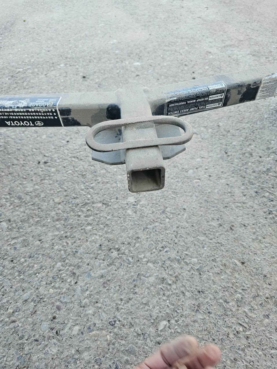 السلام عليكم 
غراض للبيع وياله مال كورولا و سبير عدد 2 نضيفات بعدهن جدد وكاعيات مال كورولا كروس ام الربل الاصليه و هوك مال كورولا اصلي كلهن للبيع ***********
