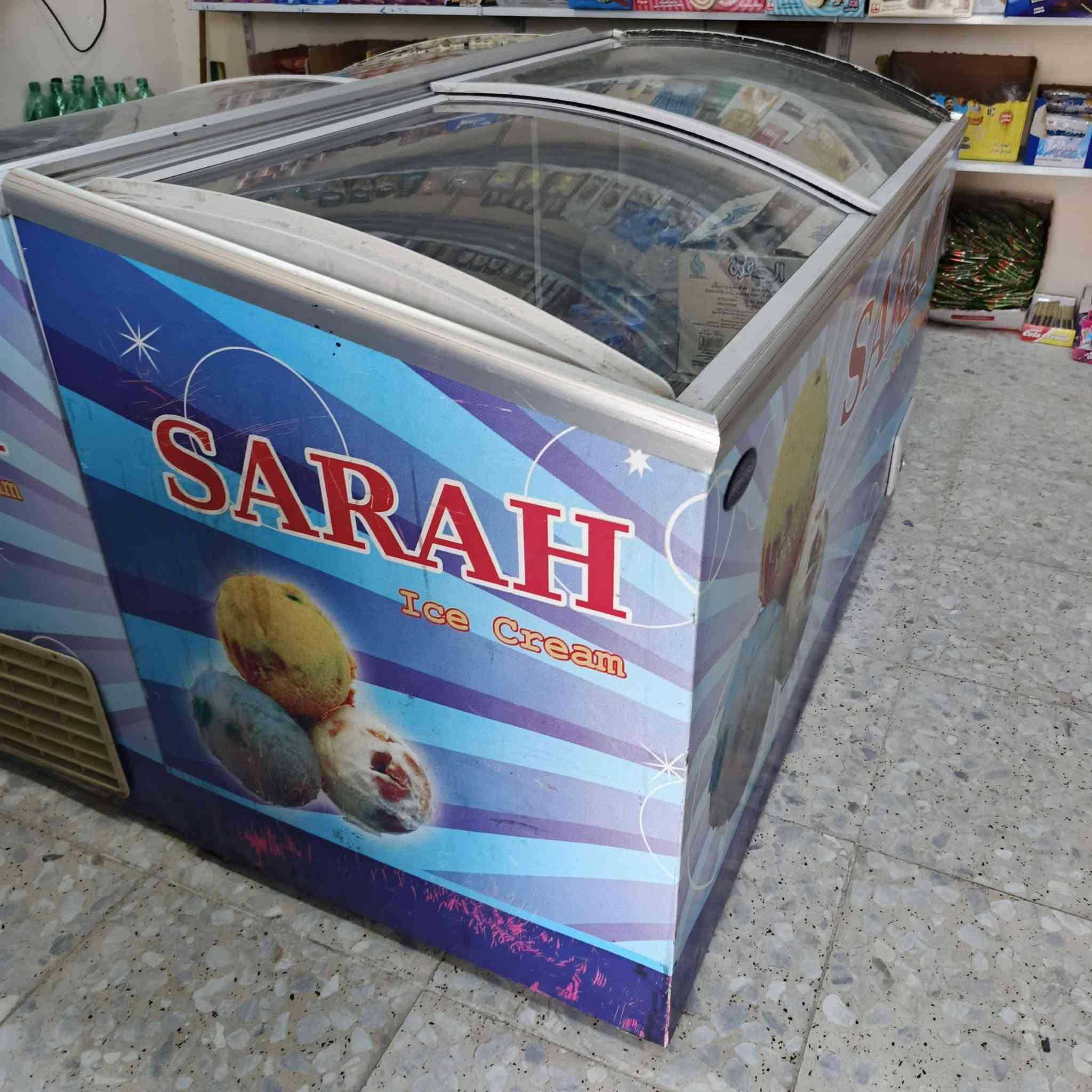 سلا عليكم مجمده البيع خير من الله جديده مكاني شارع حيفه سعر ٣٠٠ وبيه مجال بصيط ***********
