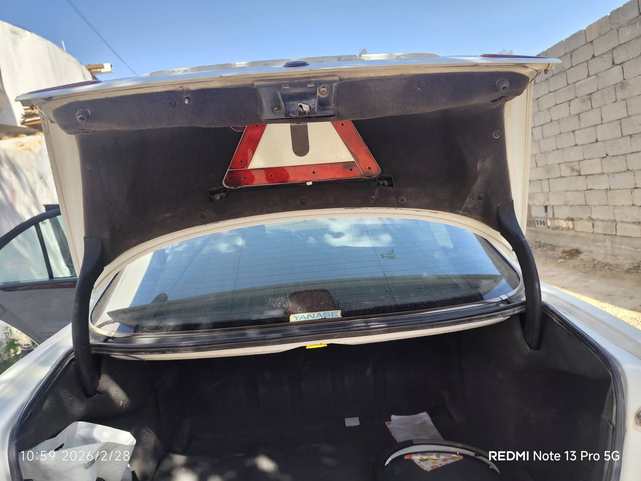 مرسيدس ام عيون w210 موديل 1996 ابيض رقم بغداد مكينة m104 خراطيم جاهزة من كلشي عدا ليك بالتبريد تخم تاير وباتري هستوني وسلف هستوني شادلها
عليها صيانة كاملة تبديل بلك و واير بلك ومجول وظفيرة جديدة وعقل وامبلايزر جدد 
حداديتها نص عمر 
بيها صبغات ابمكانات اثر جراد وطخطخات 
سعرها 90 وبيها مجال بسيط مكاني كربلاء 
تجي تكلب وتشوف بخدمتك 
رقمي 
***********
