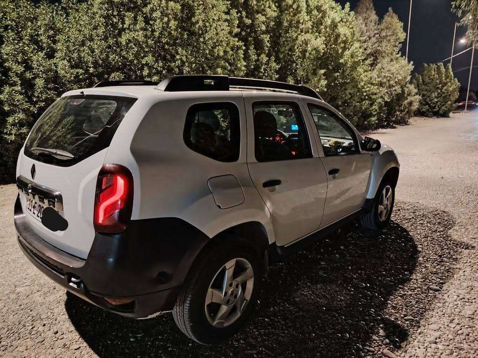 رينو دستر
موديل: 2018
المسافة: 94,000 كم (قابلة للزيادة)
الحالة:
السيارة شغالة طبيعي
بيها كم ضربة خفيفة (أغلبها وهي واقفة)
تبريد يحتاج غاز فقط
باقي الأمور كلها تمام
الإضافات والمواصفات:
شاشة أندرويد
كامرة خلفية
منظومة غاز مضافة وتشتغل ممتاز
تخم تاير جديد
المكان:
بغداد – كرادة مريم
***********
🔴 السعر 💵 علق يوصلك سعر السيارة ✅💸
#IraqCarsKD #Renault #Duster #سيارات_للبيع #Baghdad #كرادة_مريم
