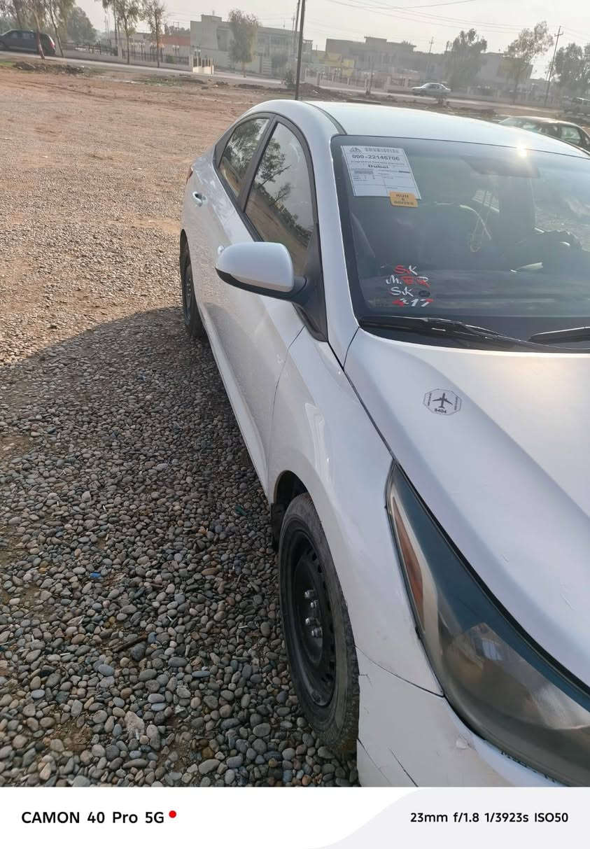 سلام عليكم اكسنت 2021 سياره نضيفه بونيد مبدل بيها مكانات بارد السعر 114بيها مجال  شرط تحويل وا وكالة كربون بنزين بيها محرك دوش الاستفسار عل رقم ***********
