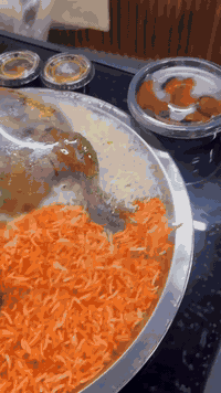 عرض خاص في بغداد حي الجامعه يبدا من يوم غد في تاريخ ١٣/١١/٢٠٢٥ عرض روعه العنوان حي الجامعه مقابل طباعه ايه سعر الطلب كامل ١٥٠٠٠فقط شامل دجاجه ذبح عراقي معا ثلاث انواع مرق وصوص ونوعين من الرز نوعين من المخلل العراقي وبطل ببسي يتوفر توصيل لجميع المناطق في بغداد 
***********
