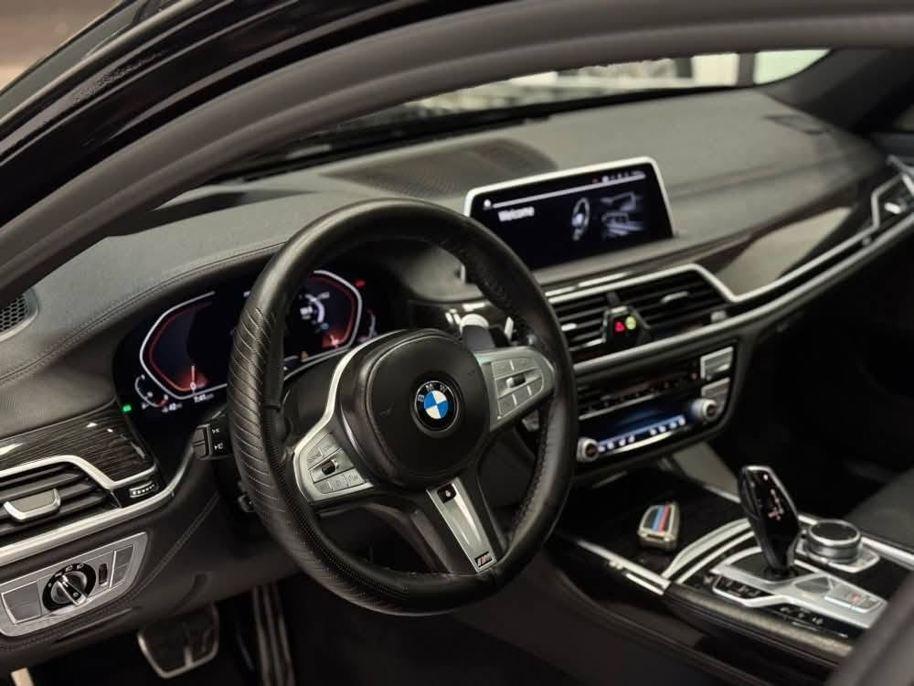 BMW 740i M PACKAGE 2020
Engine: V6 3.0 Turbo 🚀 
رقم اربيل جاهز 
ماشي 80 الف 
بدون صبغ 💎 
بیها شبر PDR
فول موصفات 💯 
وارد امریکي 🇺🇸
سعر 385 وەرقە بي مجال 
📍مکان سیارة اربیل 
~~~~~~~~~~
0751-2004-377
0772-818-6453
~~~~~~~~~~
BMW 740i M PACKAGE 2020
Engine: V6 3.0 Turbo 🚀 
ژمارە هەولێر جاهیز 
80 هزار روشتووە 
بێ بویاغ 💎 
تەنها بستێک PDR
فول موصفات 💯 
وارد ئەمریکی 🇺🇸 
نرخ 385 وەرقە و مجال 
📍شوێن هەولێر أربيل, العراق


**إذا كنت صاحب هذا الإعلان وتريد حذفه لأي سبب، رجاءا أرسل رسالة إلى الدعم الفني**