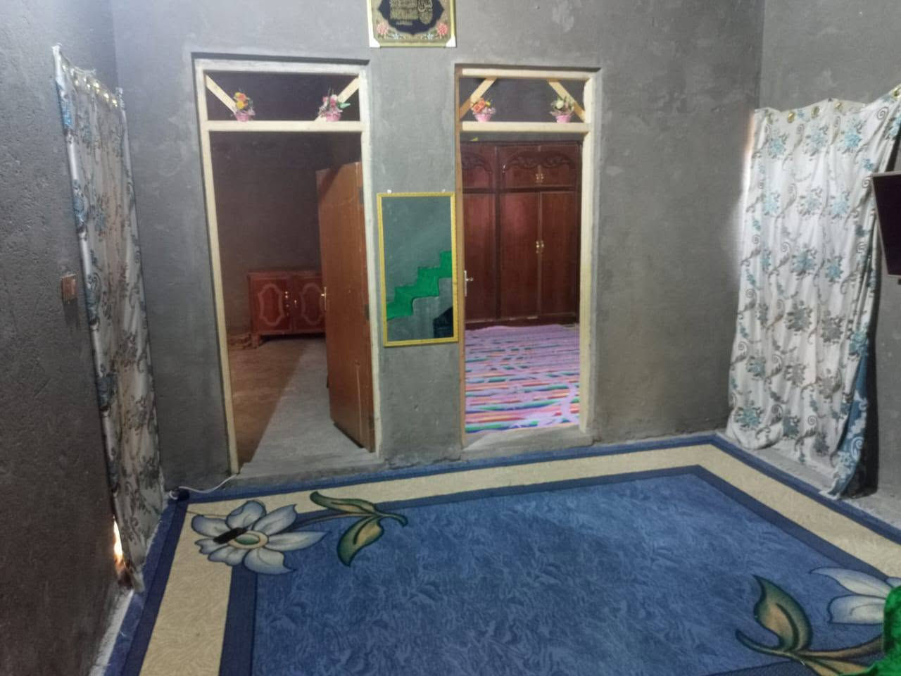 دار زراعي مساحة, 150 م غرفتين نوم صاله واستقبال ومطبخ وصحيات داخلية وخارجية العنوان حي الحكيم لتفاصيل أكثر مراجعة مكتب دلالية الربيعي قرب علي امير او اتصل ***********
***********
