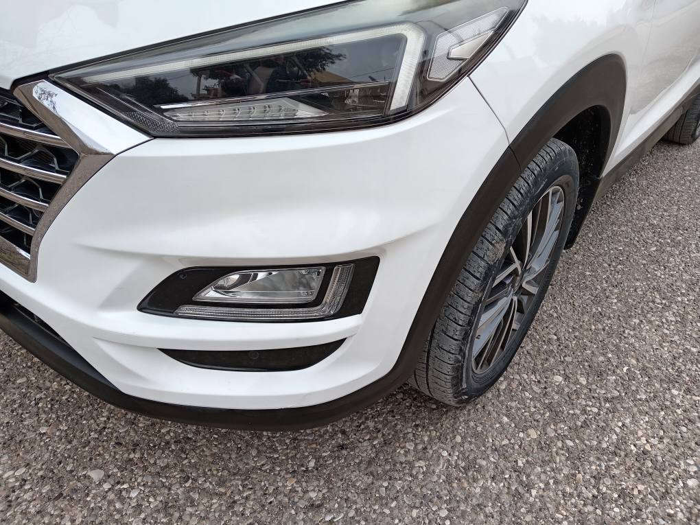 هيونداي توكسان موديل 2020خليجية فول مواصفات  كفالة عامة عدا بارد كما موضح بااسونار  والسيارة جديدة معنى الكلمة استخدام شخصي رقم سليمانية الدولي الجديد  هزة وسنوية جديدة لحد 2030 وبأسمي السيارة  
* مواصفاتها : 
حساس امامي وخلفي 
كامرة خلفية 
شاشة كبيرة لمس اندرويد
شحن واير لس لا سلكي 
منافذ يو اس بي و اوكس 
تحكمات استيرن كاملة  
بصمة ابواب 
يدات نيكل وبصمة دخول 
كشنات سايق وسكن كهرباء   
لايت خمس عدسات زنون 
لايت لد امامي وخلفي
عند تحريك استيرن يعمل لدات جانبية  
سايد بريك بالرجل 
ثلاثة انظمة قيادة 
مري شفط واشاير بالمري
نظام اضاءة وترحيب باليدات 
بصمة تشغيل
مرايا شفط 
يدات نيكل 
بيها كابون بانزين 
قطعتين تبريد 
لد نهاري امامي
ماشية ١٠٨حقيقي 
بردة صندوق شركة 

وبيها هواي مواصفات معروفة  واقتصادية بصرف الوقود جدآ 
سعر السيارة212 ورقة وبيها مجال بسيط
اي اسفسار اتصال *********** كركوك, العراق
