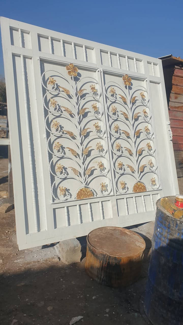 سلام عليكم باب سلايت للبيع 230×230 الحديد 2 ملم تركي كامله معه ملحقاتها العنوان كربلاء السعر 400 وبيها مجال حك جيه رقم الهاتف *********** ملاحظه الباب الباب اربع نفارت ميشلوهه والله تسكام فول
