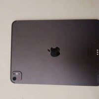 ايباد 11برو M4 سعره مليون وميه بي مجال  مكاني بغداد اليوسفيه هاذه رقمي...
