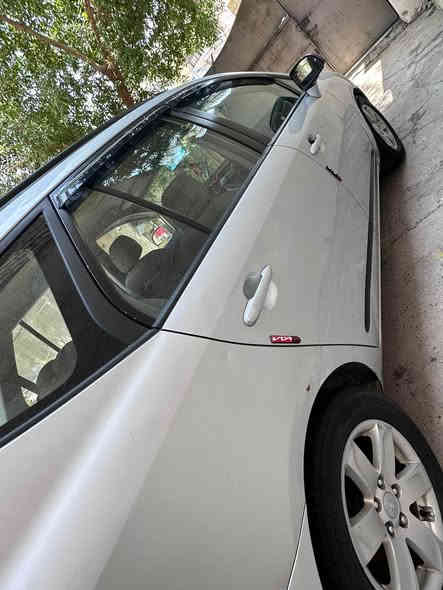 السلام عليكم سيارة كيا راندو سبعة راكب ( 7 راكب ) 2008 رقم انبار دولي الجديد ،، السيارة وارد امريكي سنوية باسمي وهزة جديدة ،، گير ومحرك مكفولات ( التبريد عاطل ) شاشة حديثة وكامرا كهربائيات كلها شغالة صدر نظيف،، تخم تاير حادثها من امريكا جاملغ خلفي جهة السايق بدون دواخل بچم كبس ،، السعر 88$ وبيها مجال العنوان بغداد الدورة *********** 
ملاحظة موجود فيديو كامل للسيارة بغداد
