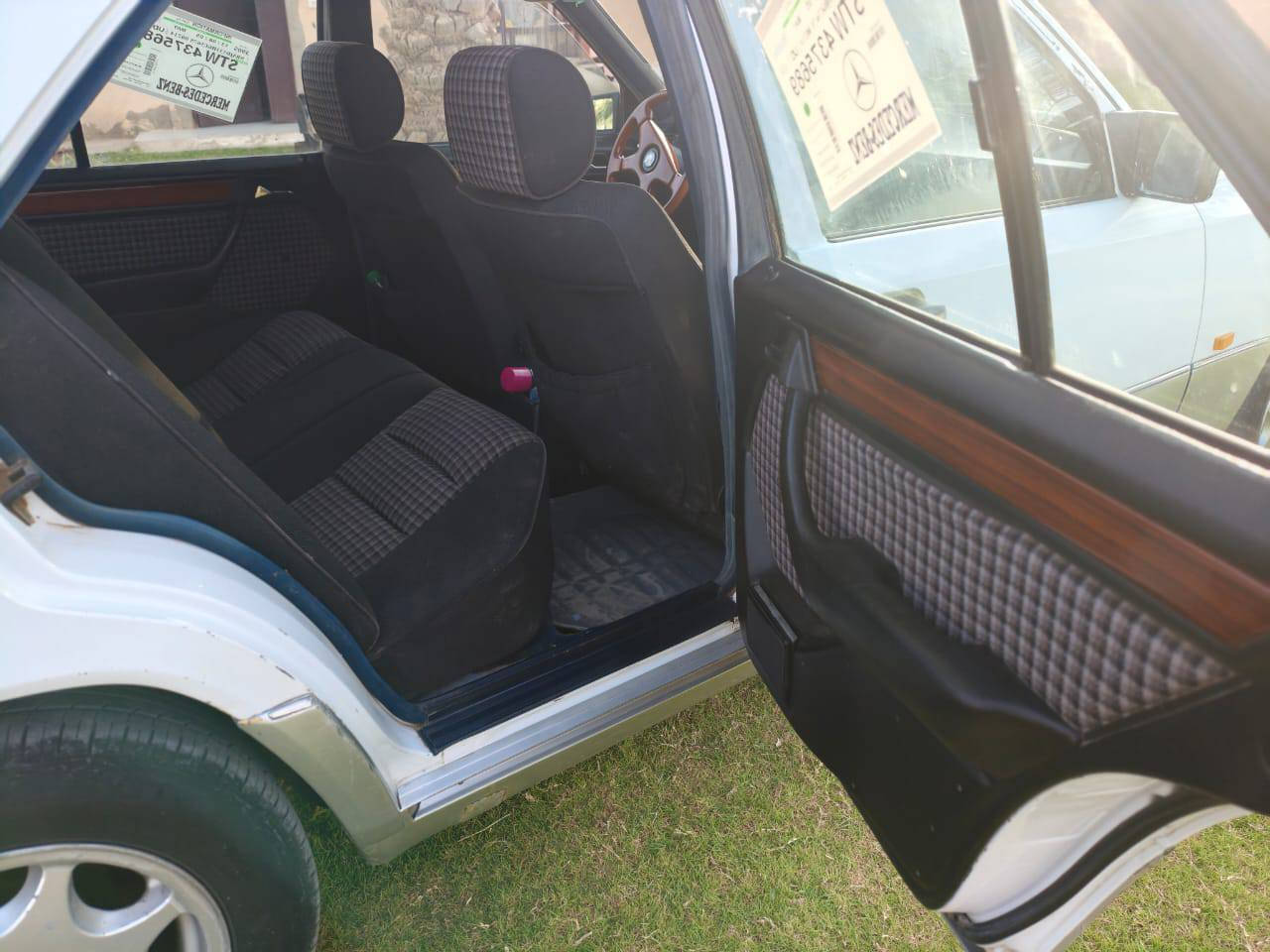 مارسدس البيع الرقم جديد انكليزي بسمي مكينه سنويه 31مكينه بطه مكفوله كير ومكينه تخم صدر جديد باتري جديد تبريد ويه السويج كهربائيات كله شقال لايت زنون تاير ويل 16السعر 55مكان السياره ديالئ ناحيه السعديه قضاء خانقين الاتصال ***********(***********
